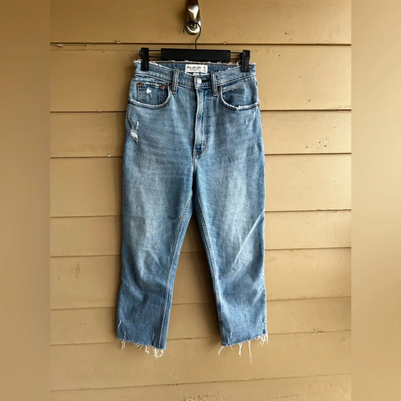 Abercrombie + Fitch The Ankle Straight Ultra High Rise Jeans - Size 26 / 2 - Picture 1 of 6